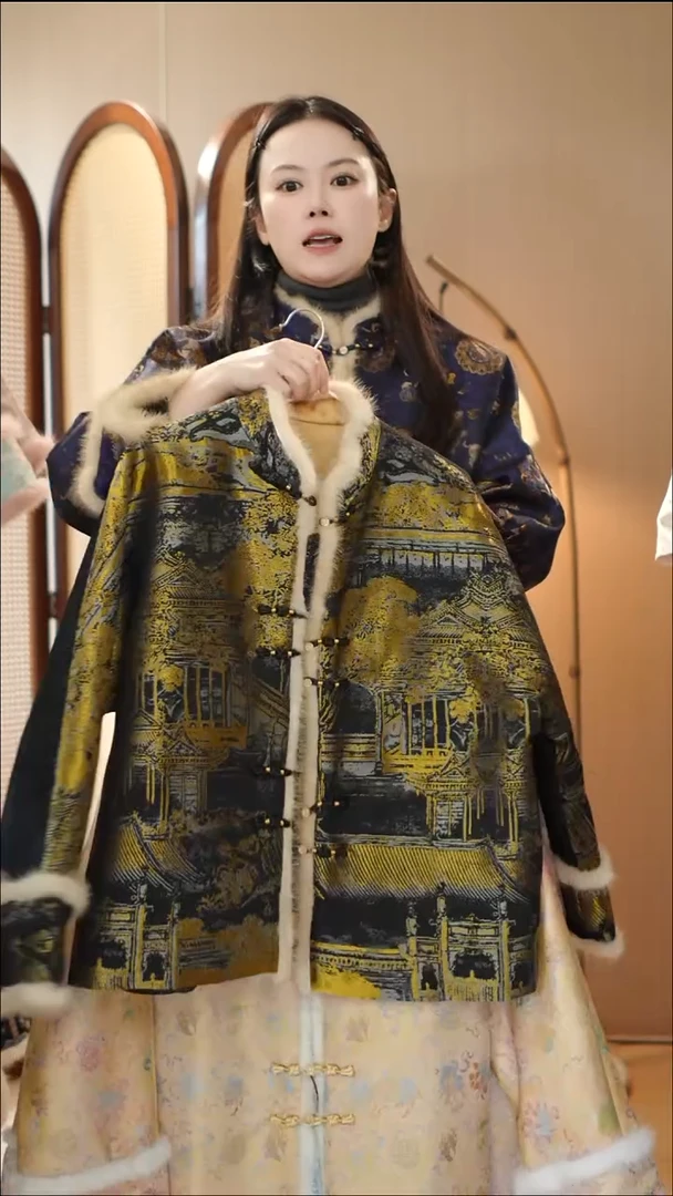 汉宫秋月夹棉外套