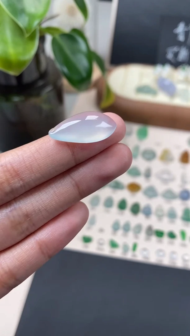 【闪购商品】翡翠颈饰未镶嵌翡翠冰胶福瓜