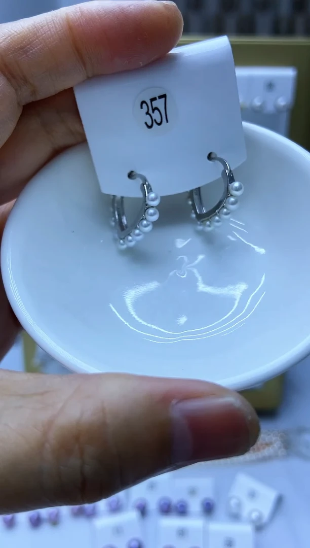 银S925镶嵌耳饰淡水珍珠357
