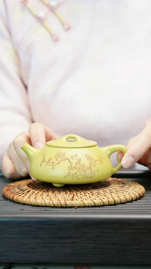 茶壶紫砂老黄金段泥  景舟石瓢  200cc