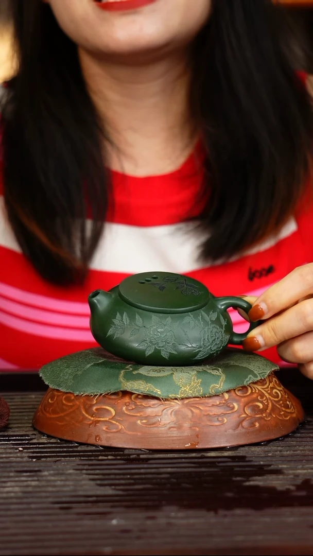 宜兴原矿紫砂壶茶壶宜兴原矿紫砂壶茶壶100C