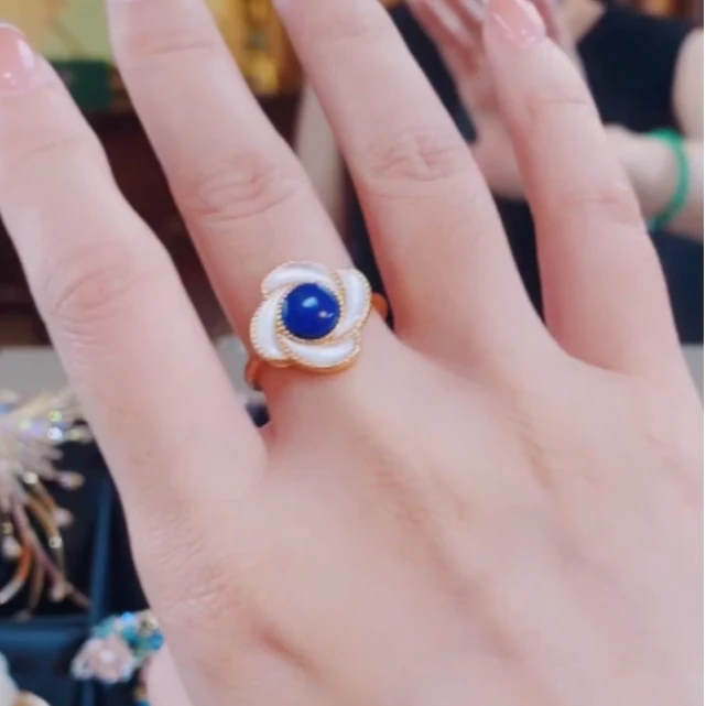 925银戒指 精致简约满蓝四叶旋转戒指