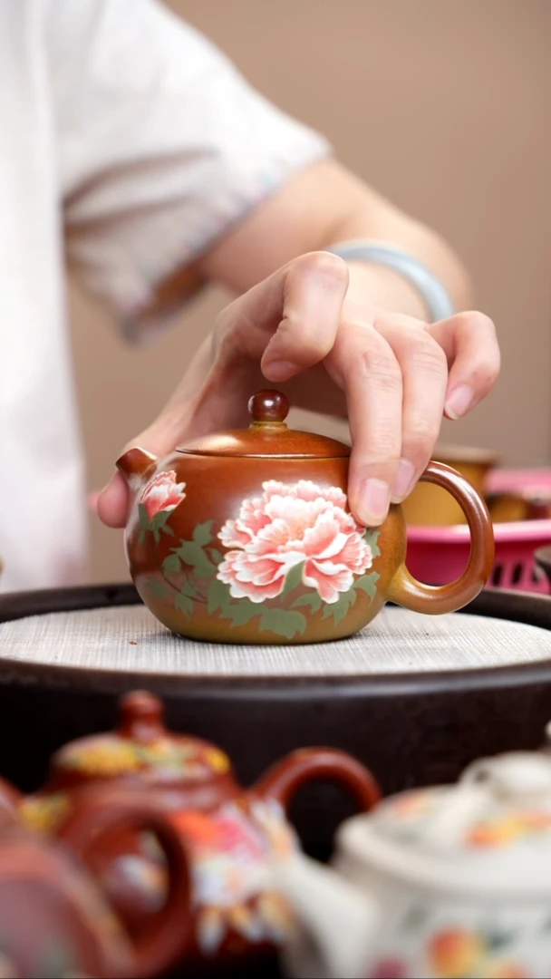 茶壶紫砂柴烧西施泥绘牡丹