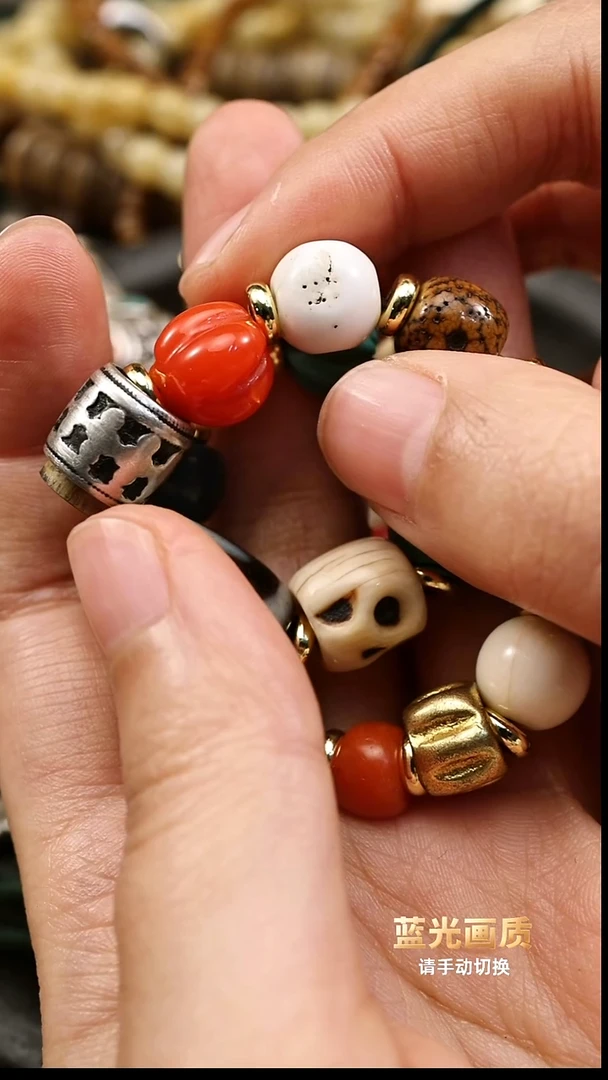 老多宝手串。。。。。