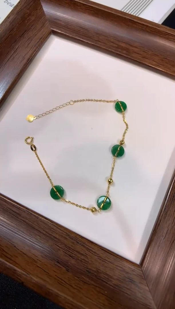 18K金镶嵌手链翡翠手链