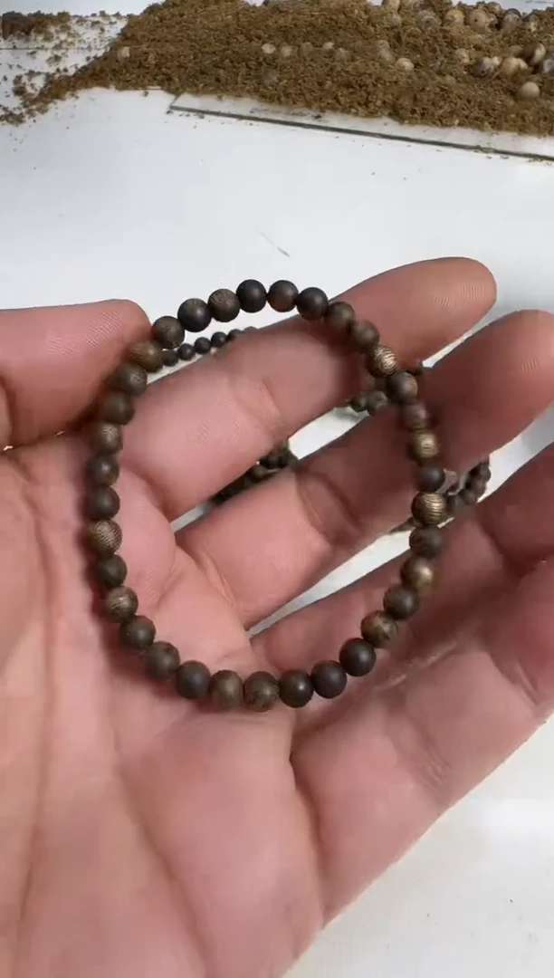 手串沉香乌身0.5规格单圈2克+