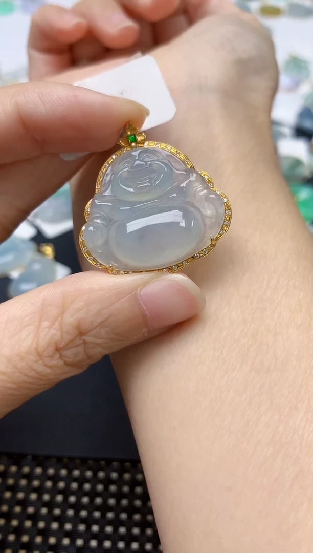 翡翠18K金镶嵌颈饰天然缅甸A货翡翠