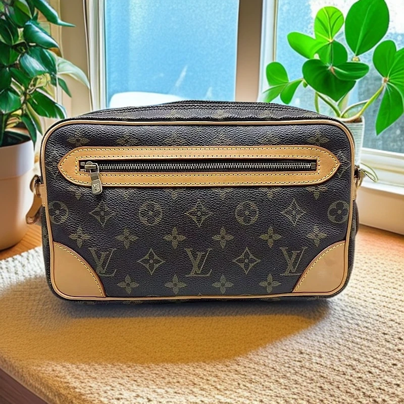 95新 LouisVuitton/路易威登  老花相机 1223 9794