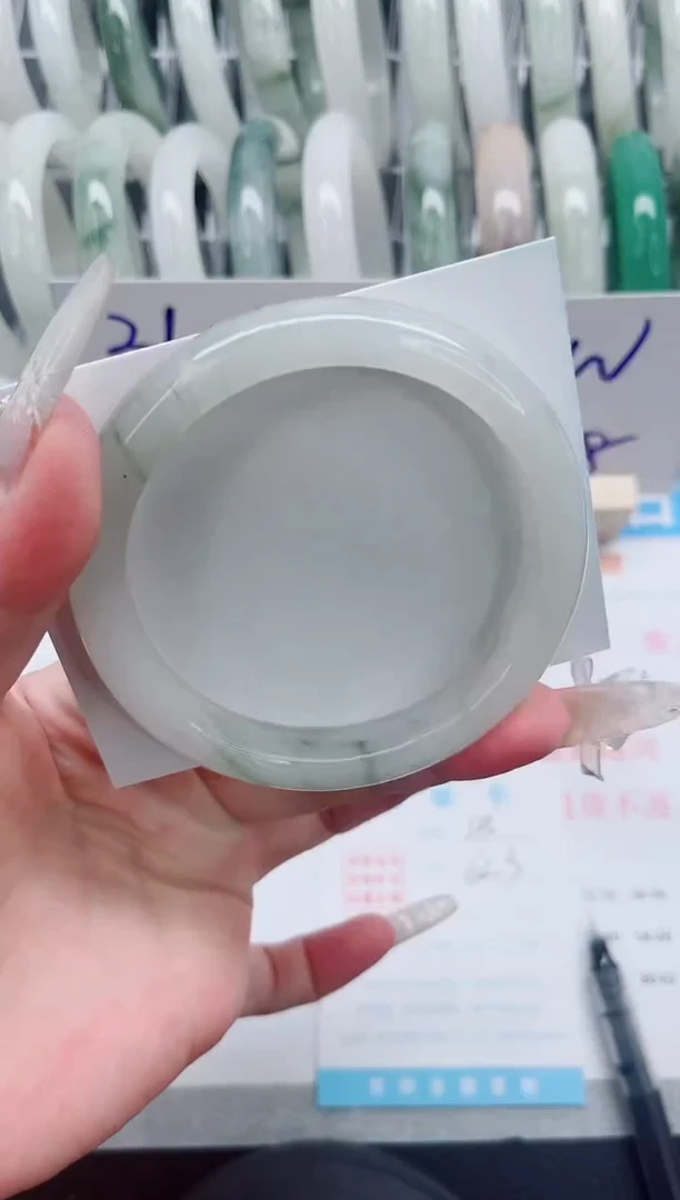 【闪购商品】石英质玉手镯未镶嵌A125-62.3