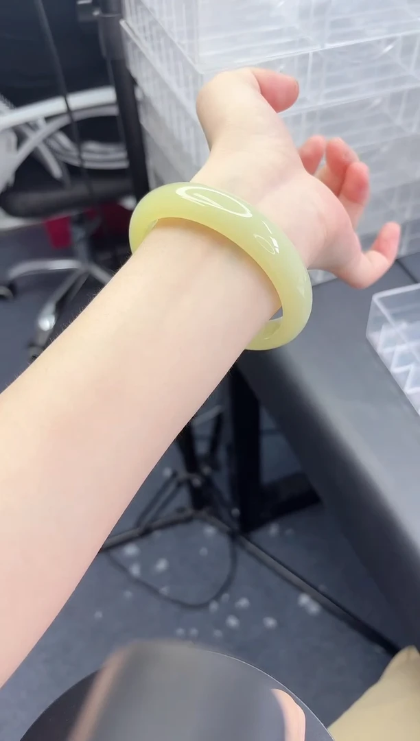 未镶嵌手镯石英质玉4/5960