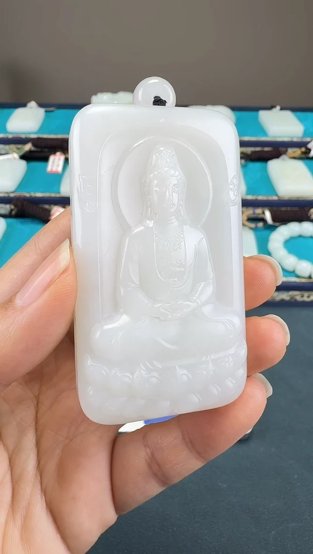 颈饰未镶嵌和田玉1