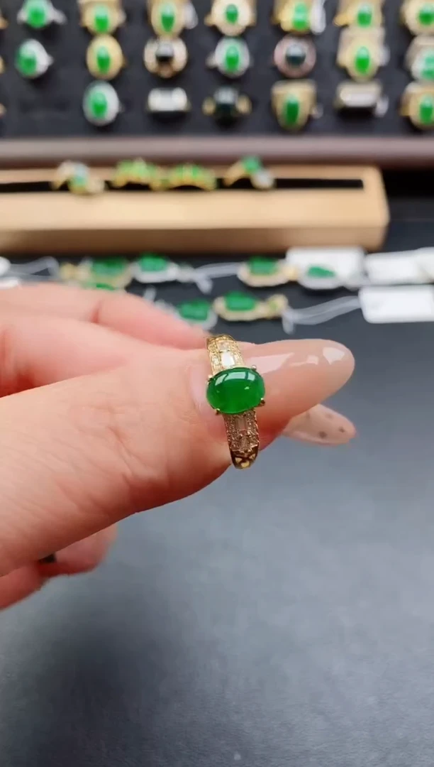 银S925镶嵌戒指翡翠1