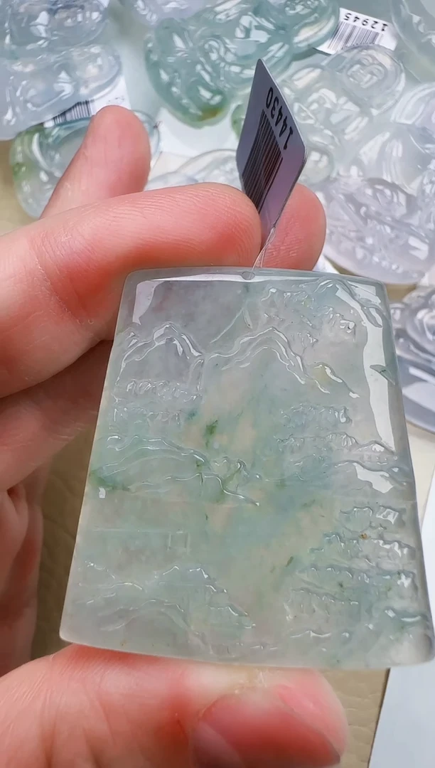 颈饰未镶嵌翡翠缅甸翡翠A货