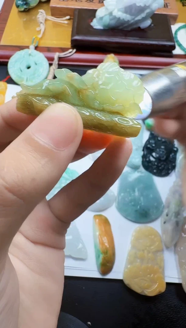 吊坠(不含链)未镶嵌翡翠1