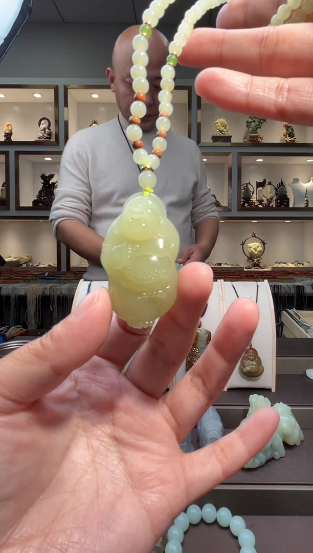 颈饰未镶嵌和田玉苏