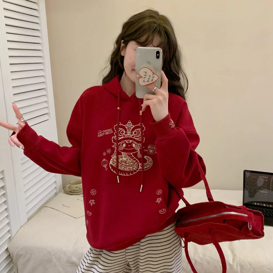 金蛇闹春年服战袍连帽卫衣百搭宽松减龄薄款2025春季新款女装上衣