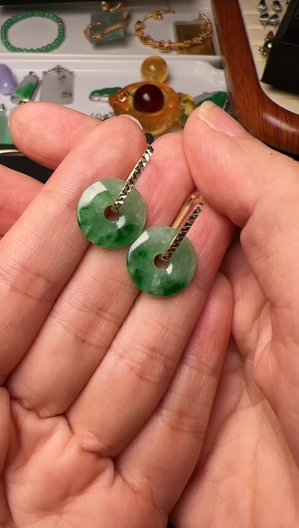 【闪购商品】翡翠耳饰18K金镶嵌【闪购商品】