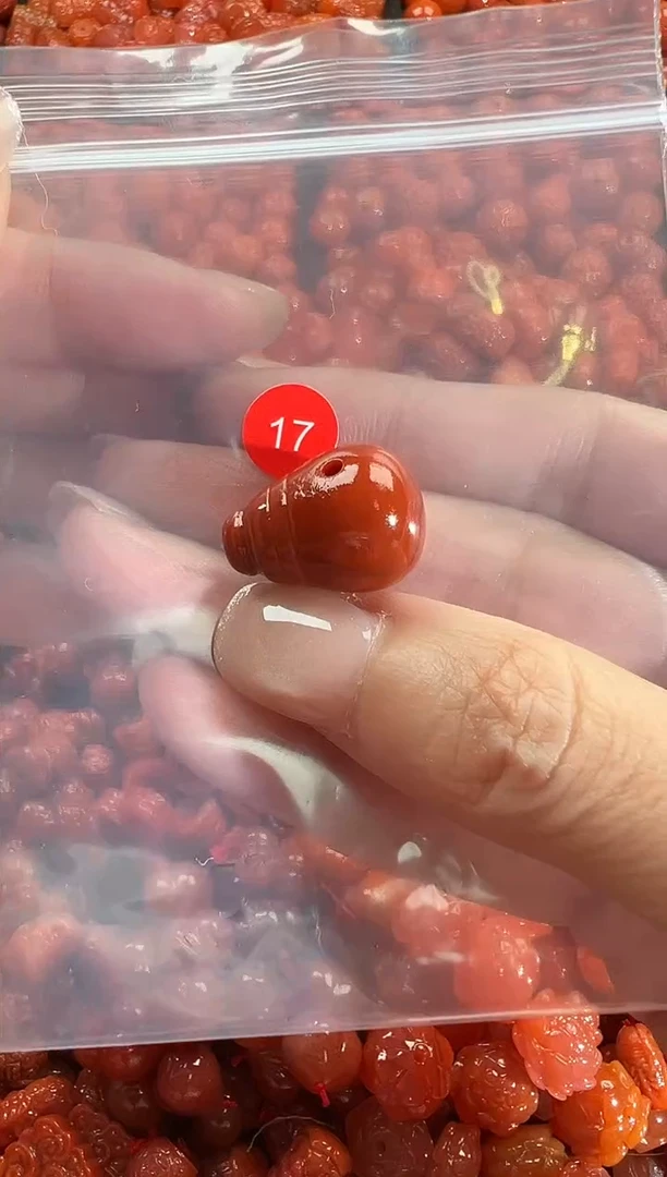 颈饰未镶嵌南红玛瑙1