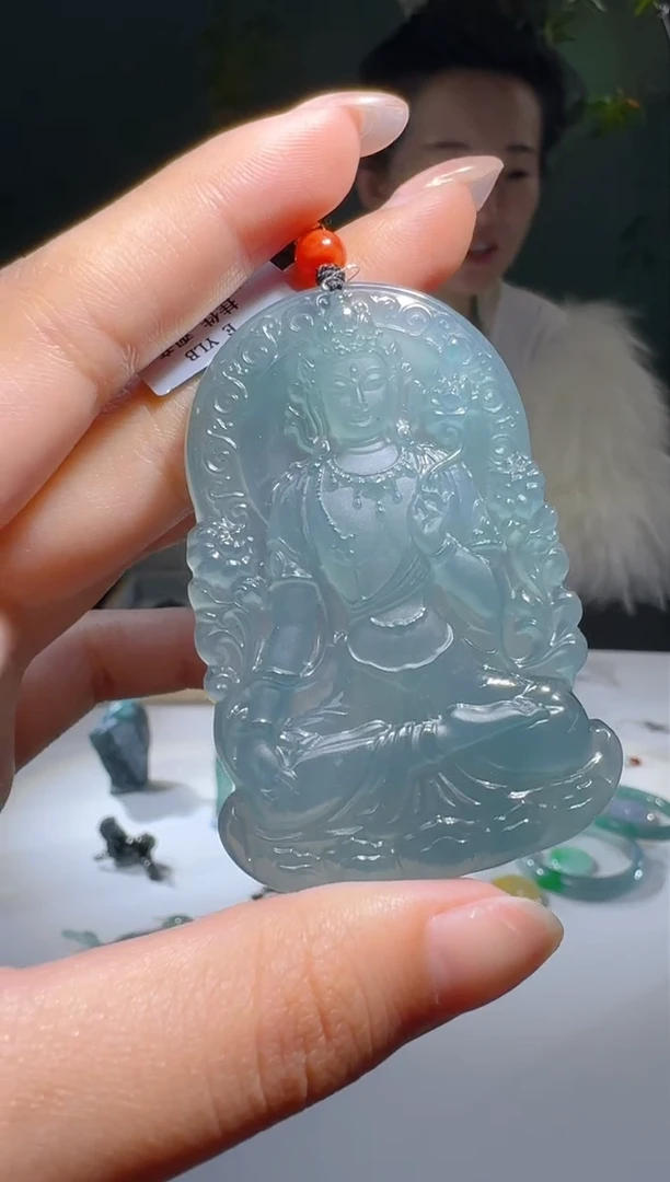 【闪购商品】翡翠颈饰未镶嵌天然A货翡翠度母