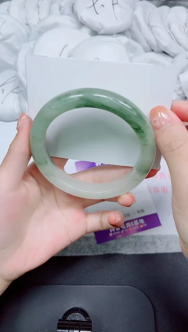 石英质玉手镯未镶嵌333-64
