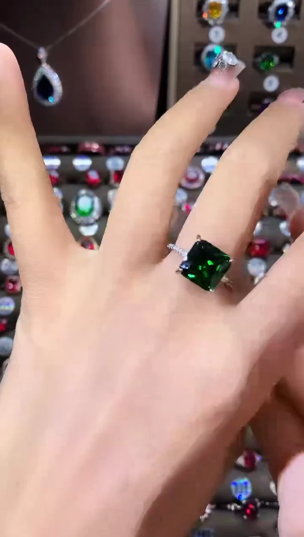 无925银莎弗莱绿色戒指