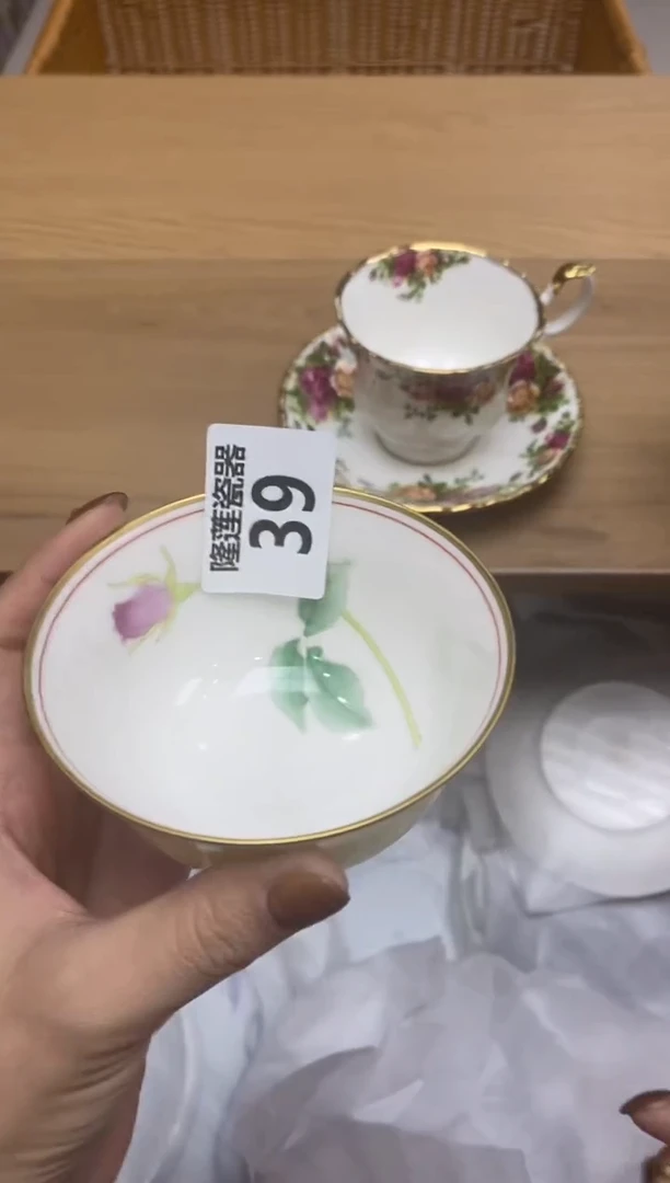 瓷片七*?隆莲瓷器欢迎大家