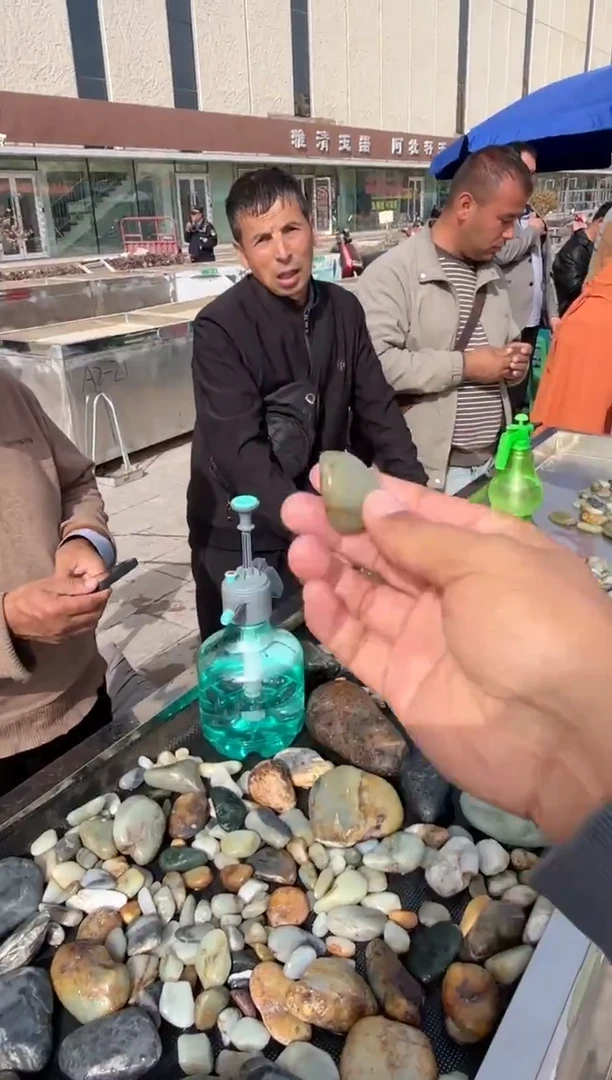 未镶嵌和田玉挂件和田玉