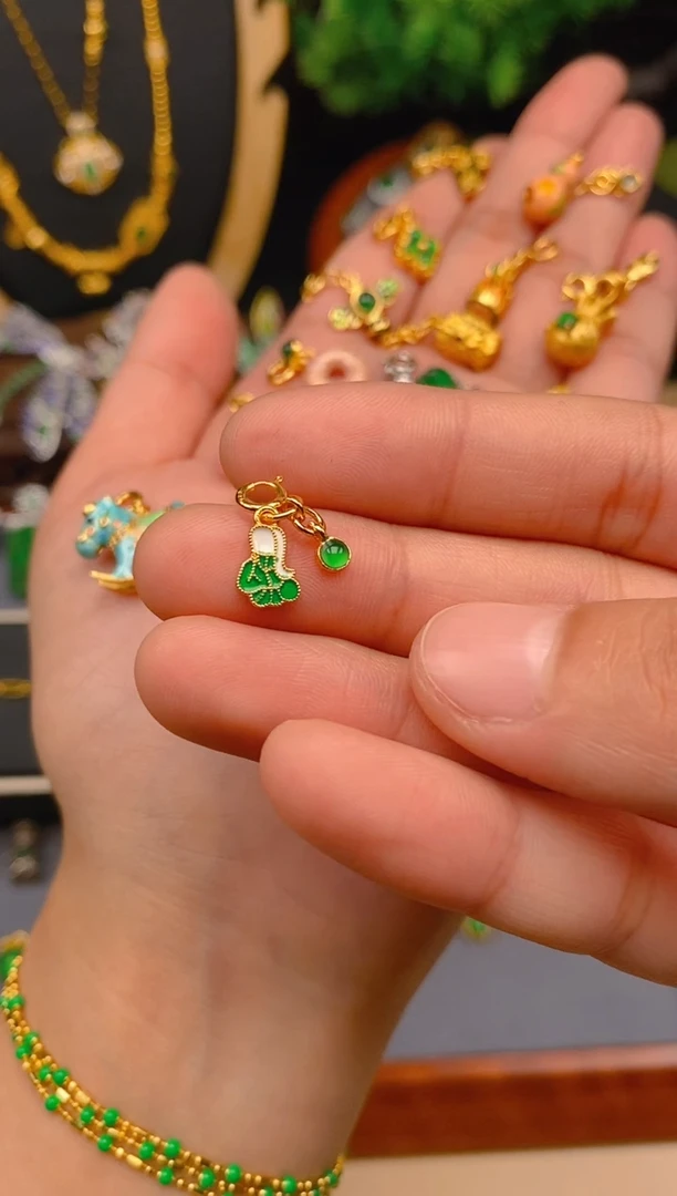 【闪购商品】翡翠吊坠(不含链)银S925镶嵌白菜