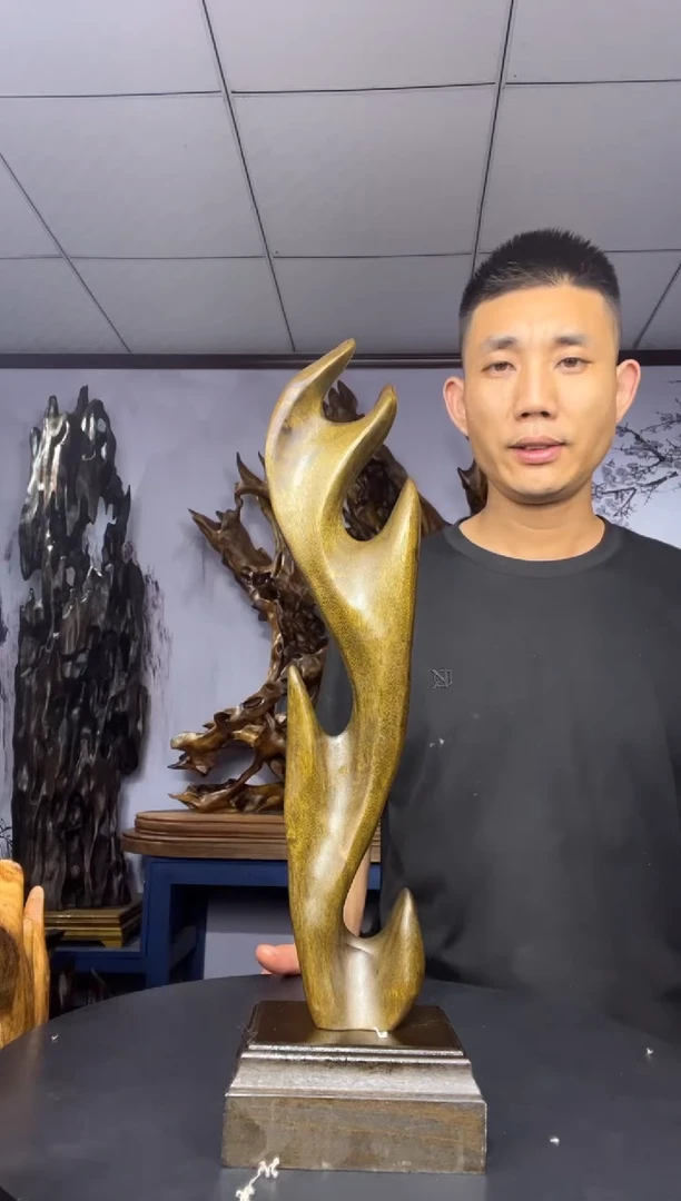 金丝楠木雕款爱****行金丝楠木工艺品摆件