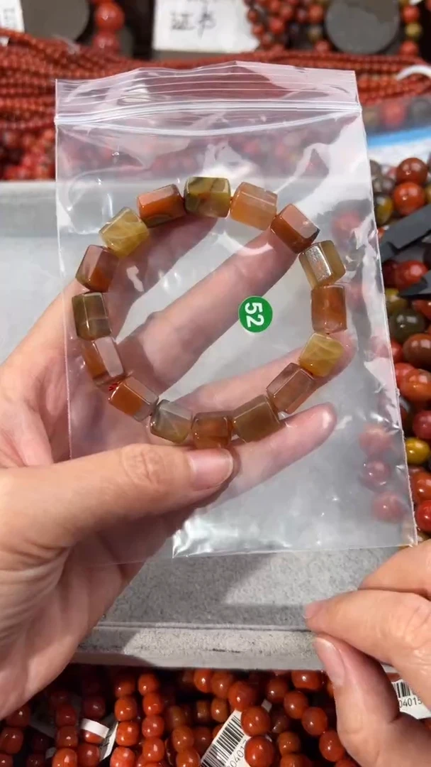 南红玛瑙手串未镶嵌10