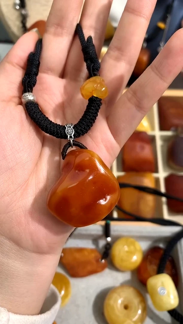 【闪购商品】蜜蜡裸石未镶嵌似玉