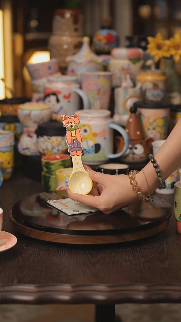 景德镇釉下彩绘设计师款式陶瓷