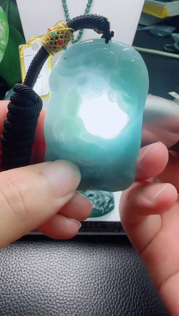 翡翠未镶嵌颈饰多样性随机发其一