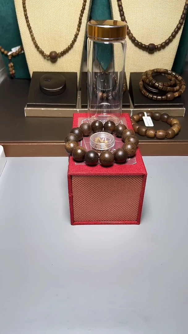 沉香芽庄黑奇1.6圆珠