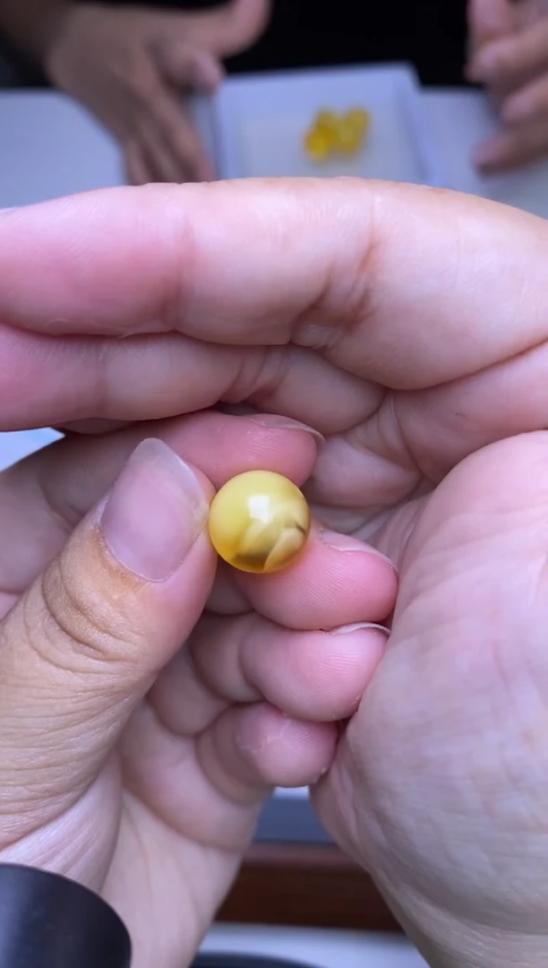裸石琥珀未镶嵌大小姐珠宝严选4