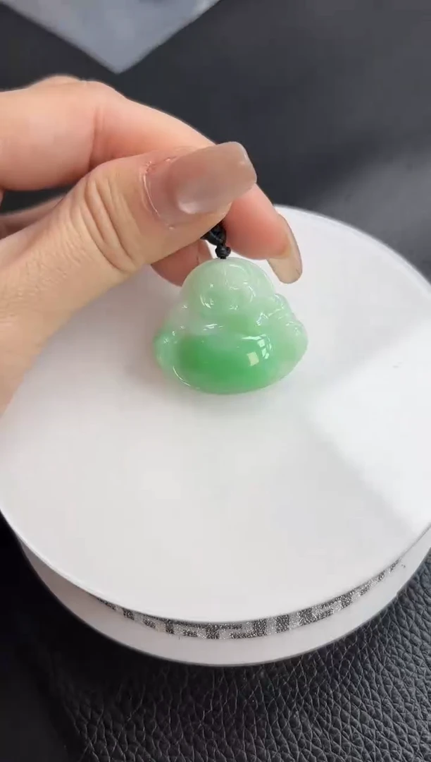 【闪购商品】翡翠颈饰未镶嵌佛公