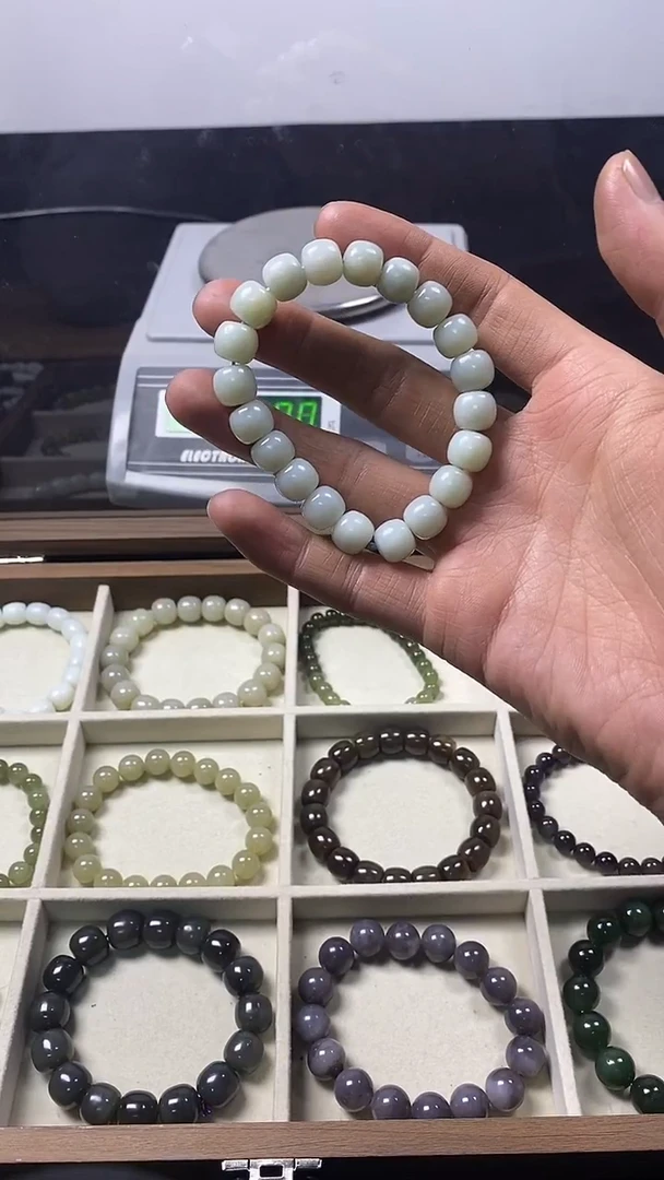 未镶嵌手串和田玉主播推荐！！