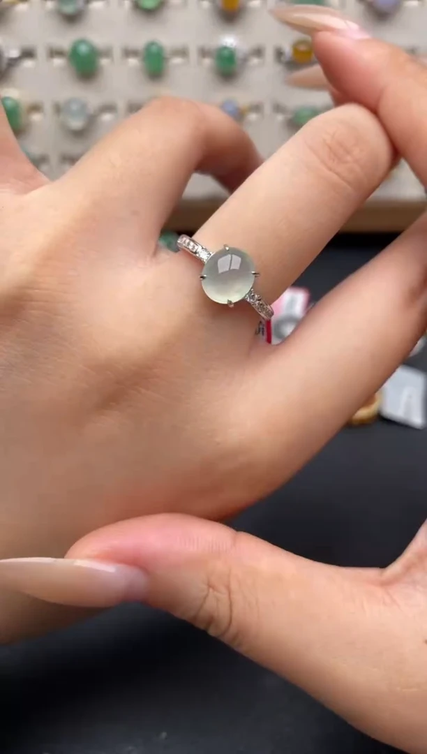 银S925镶嵌戒指翡翠一物一证一礼盒