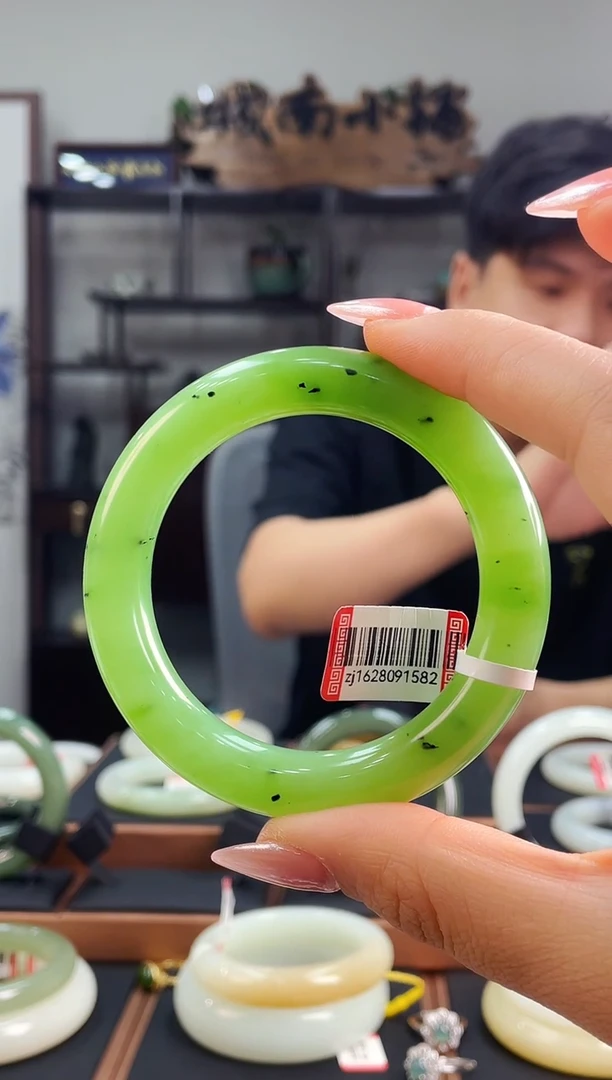 和田玉手镯未镶嵌54乌兰海1628091582