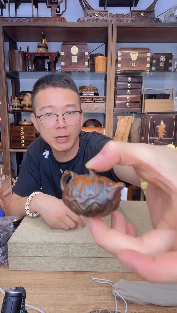 乌木类书架143黄杨做旧把把壶