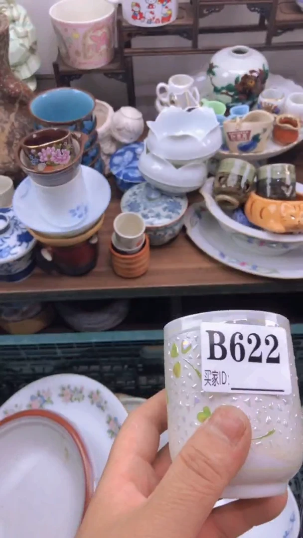 瓷片朝*。A龙华精品陶瓷店
