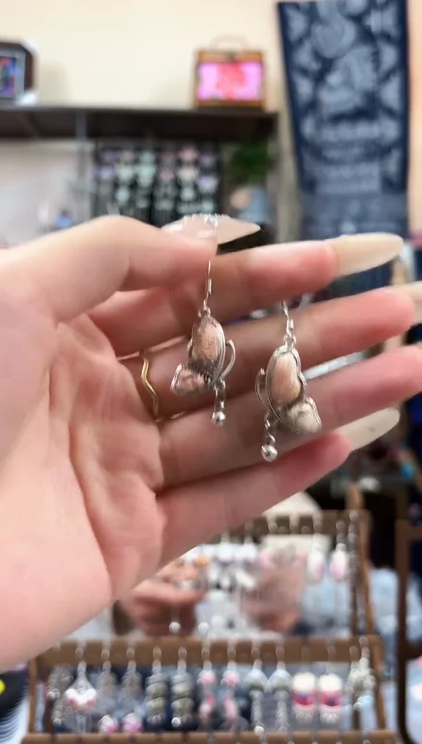 织绣民族风非遗老绣饰品340