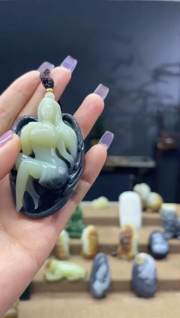 颈饰未镶嵌和田玉1