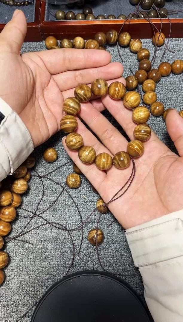 金丝楠手串/手链1.8水波纹138