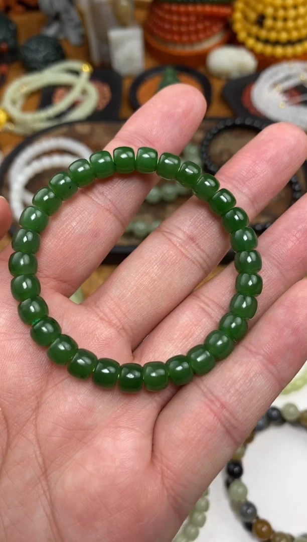 颈饰未镶嵌和田玉手串