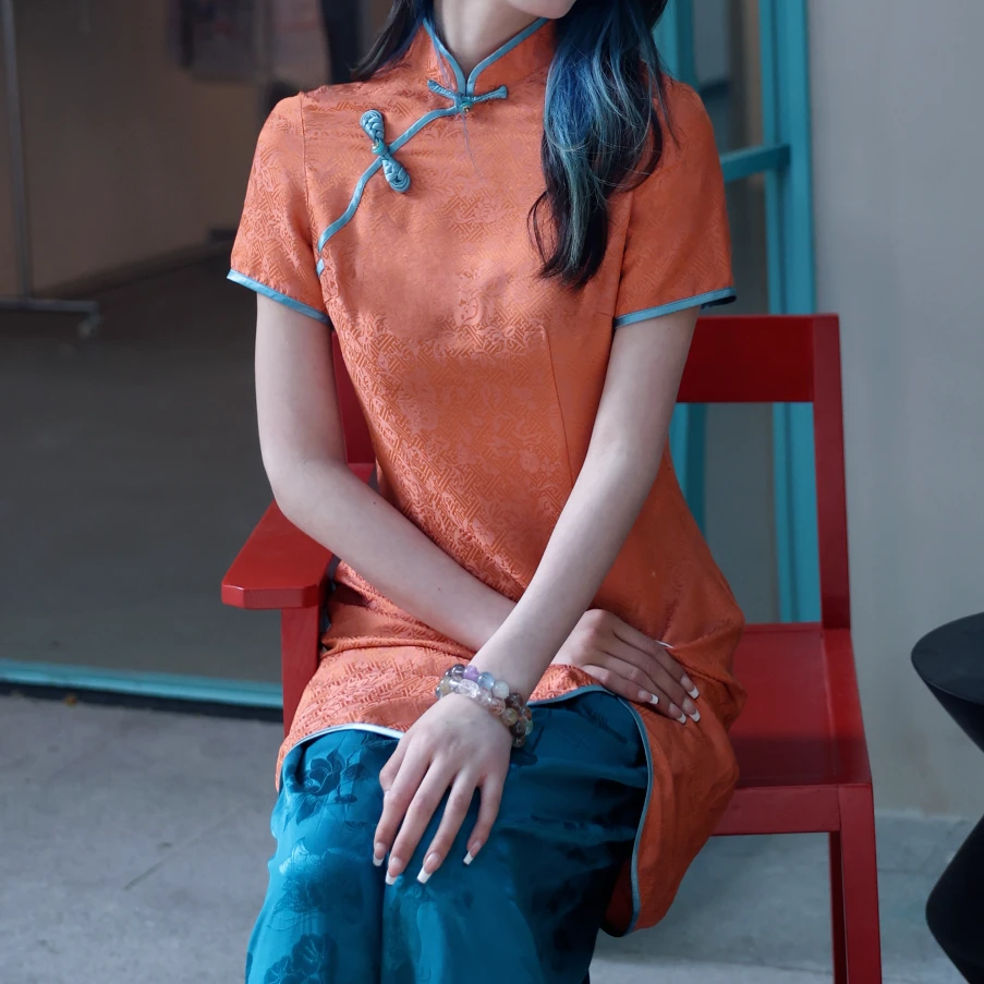 温婉东方美|撞色感小旗袍上衣