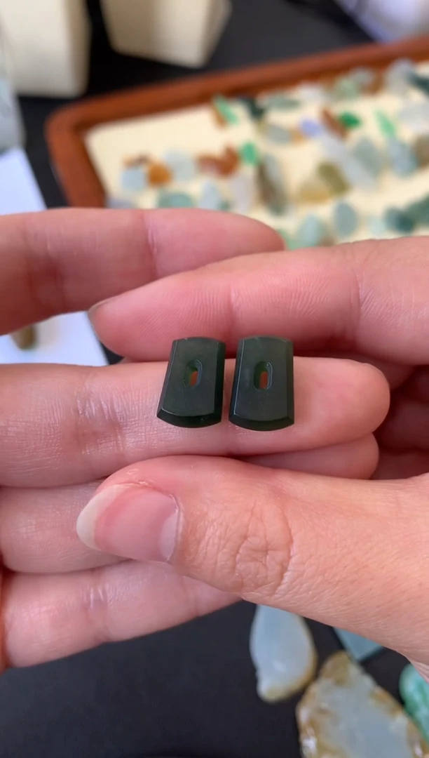 【闪购商品】定制翡翠未镶嵌翡翠