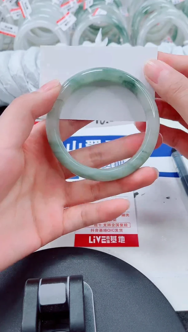 未镶嵌手镯石英质玉36-57/58