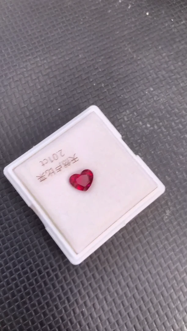 未镶嵌裸石碧玺天然卢比来