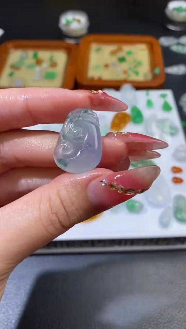 未镶嵌定制翡翠Y*E翡翠毛货~